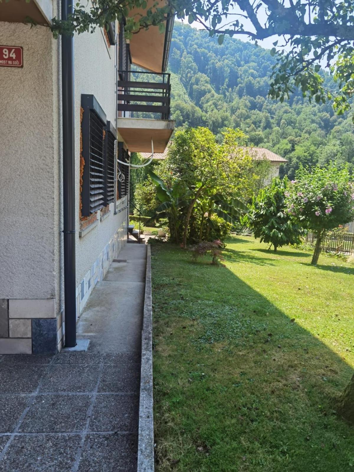 Apartma Pri Stajerki Most Na Soci Exterior photo